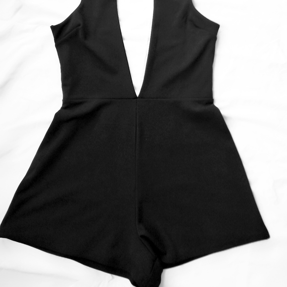 Open back Romper - Picture 5 of 5